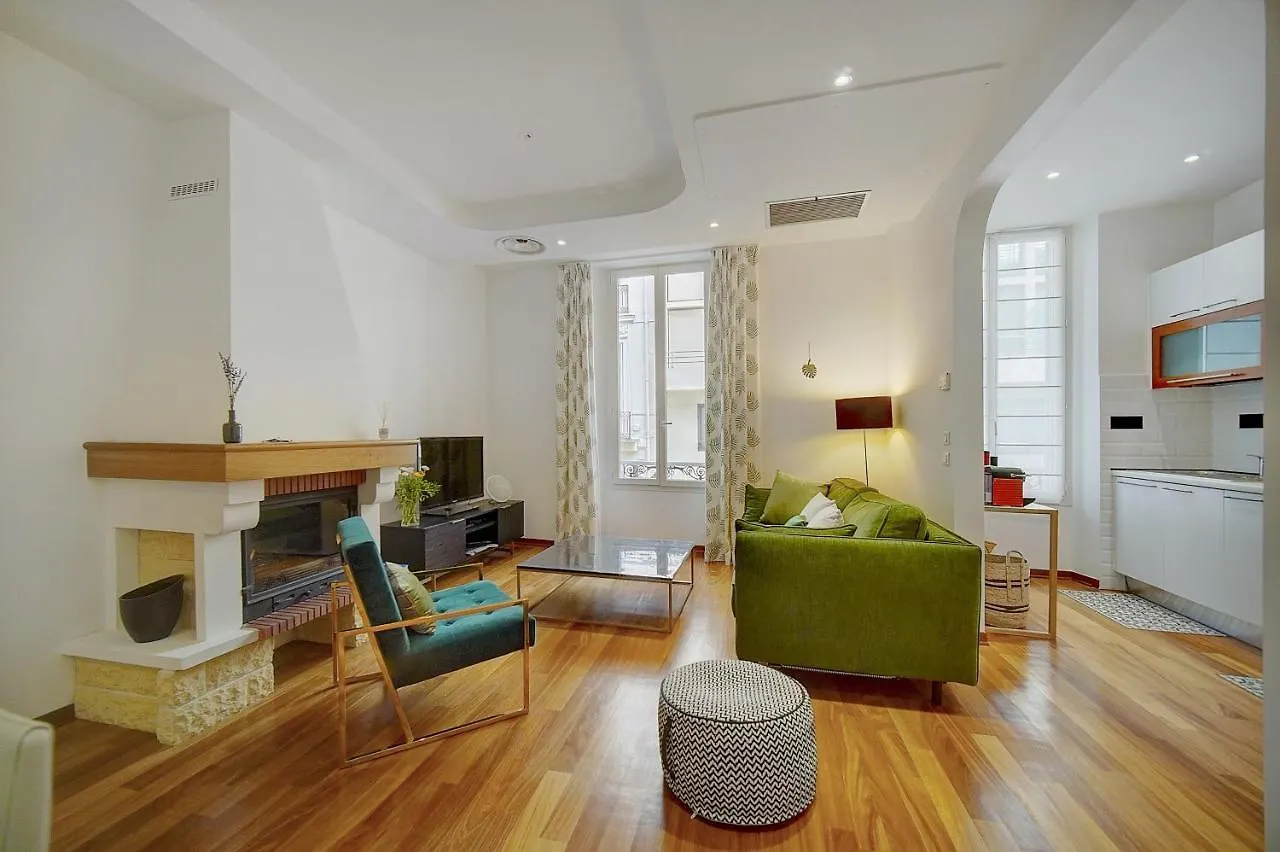Charmant 3 Pieces Rue D'Antibes Cannes